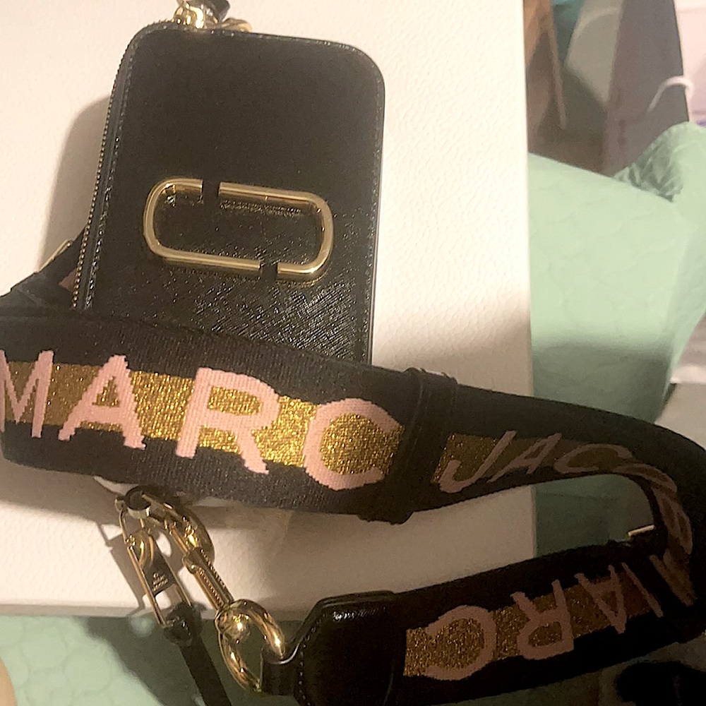 Marc Jacobs Snapshot authentic